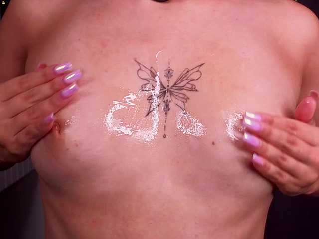 Nymphomaniac08 live cam on BongaCams
