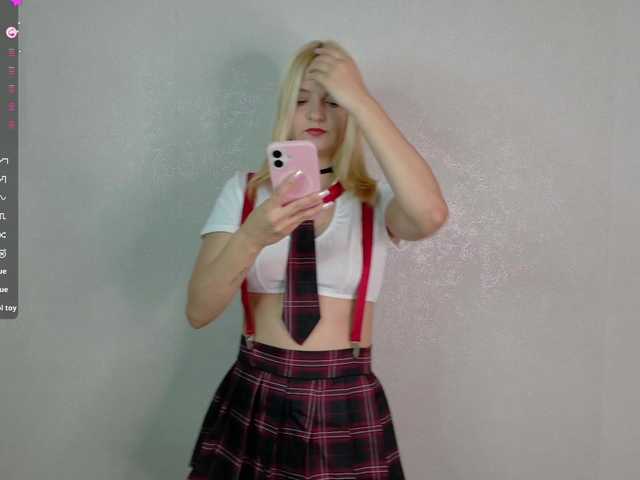 Nymphomaniac08 live cam on BongaCams
