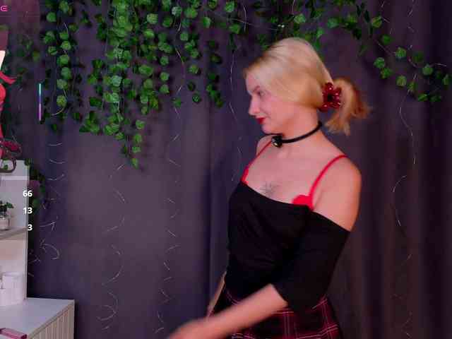 Model: Nymphomaniac08