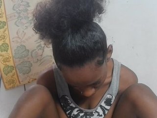 Claudiaah's Live Webcam