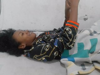 Claudiaah's Live Webcam