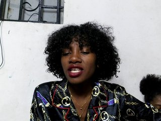 Claudiaah's Live Webcam