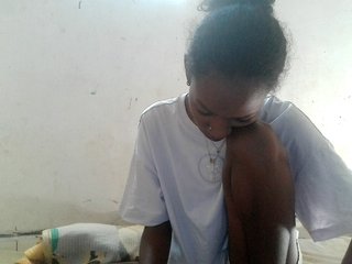 Claudiaah Porn Show