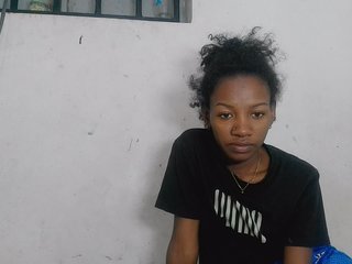 Claudiaah's Live Webcam