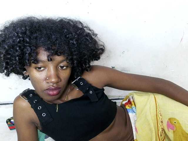 Claudiaah live cam on BongaCams