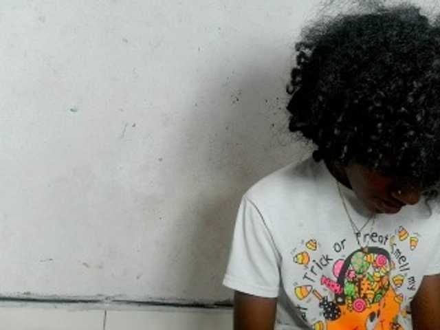 Claudiaah live cam on BongaCams