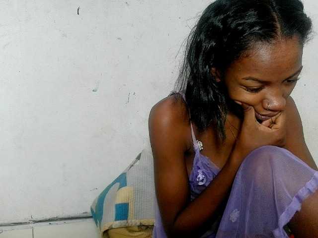 Claudiaah live cam on BongaCams