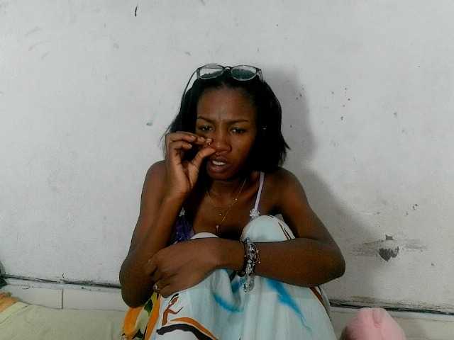 Claudiaah live webcam show