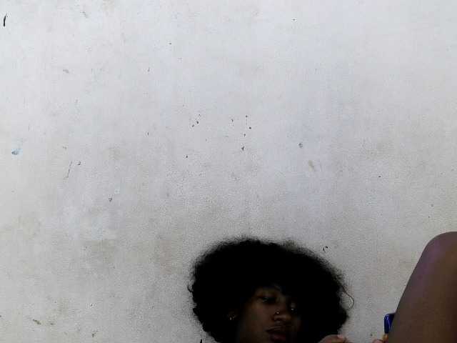 Claudiaah live cam on BongaCams