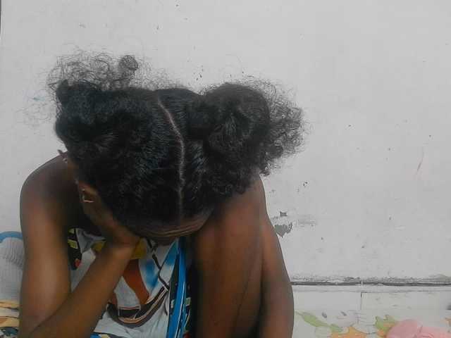 Claudiaah live cam on BongaCams