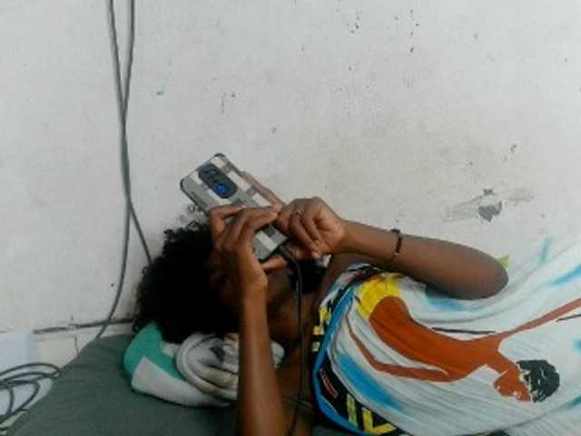 Claudiaah live cam on BongaCams