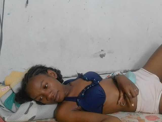 Claudiaah live cam on BongaCams