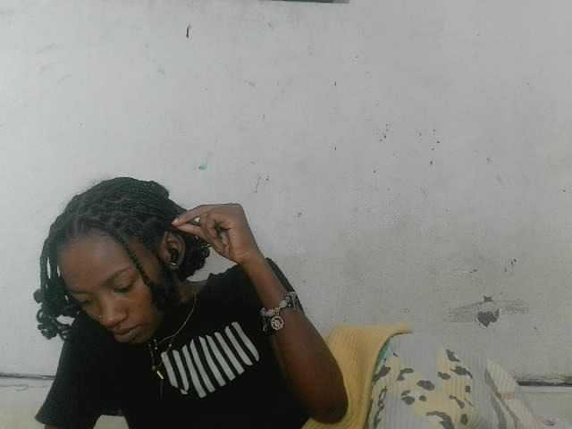 Claudiaah live cam