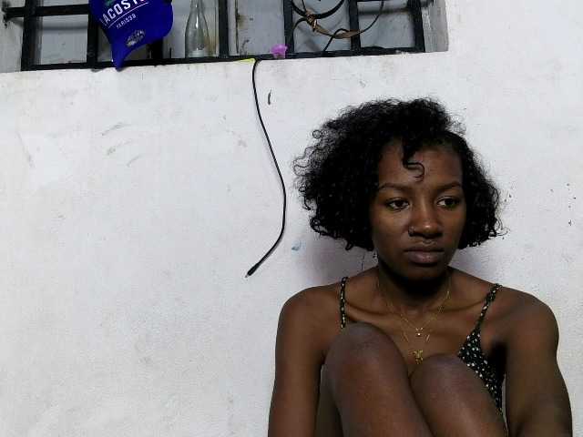 Claudiaah live cam on BongaCams