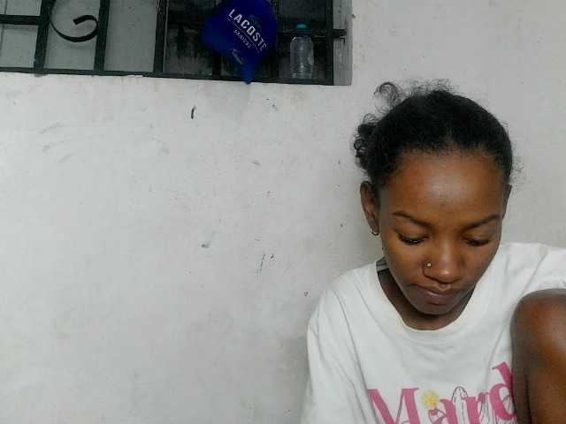 Claudiaah live cam on BongaCams