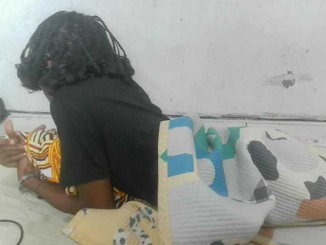 Claudiaah live cam