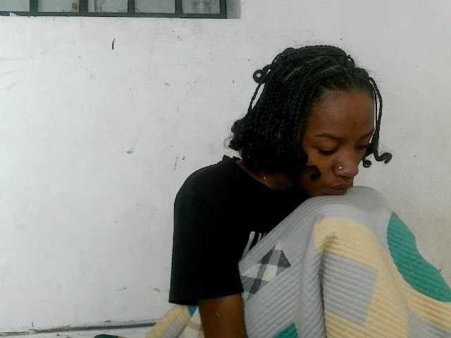 Claudiaah live cam