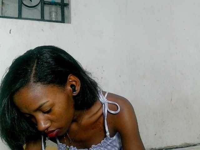 Claudiaah live cam on BongaCams