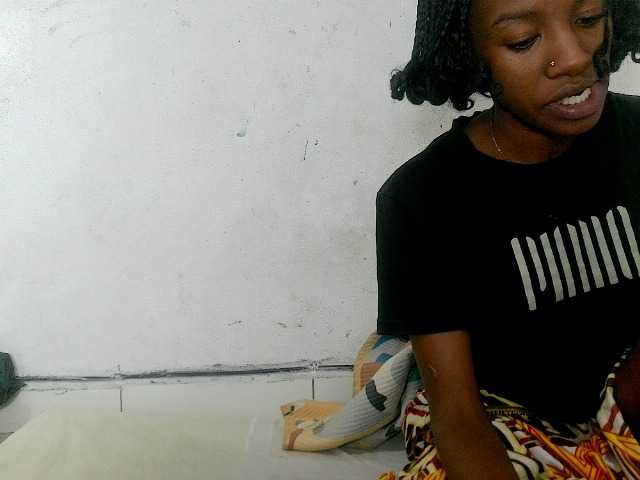 Claudiaah live cam on BongaCams