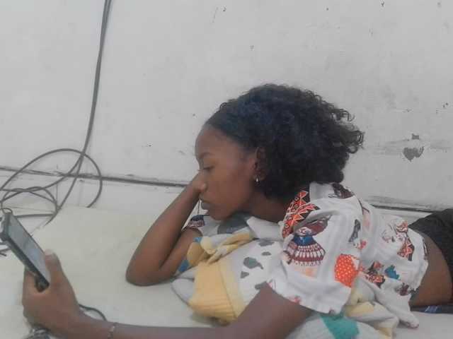 Claudiaah live cam on BongaCams