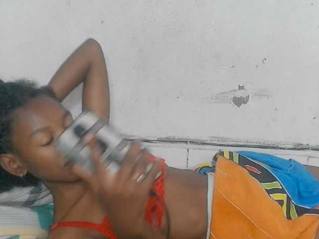 Claudiaah live cam on BongaCams