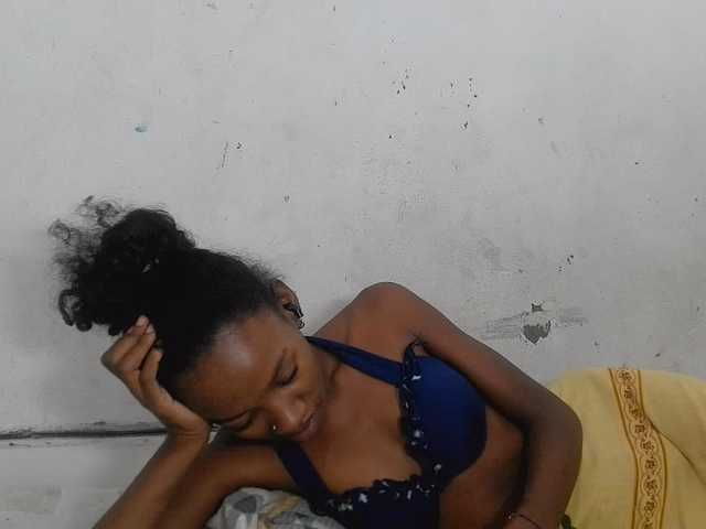 Claudiaah live cam on BongaCams