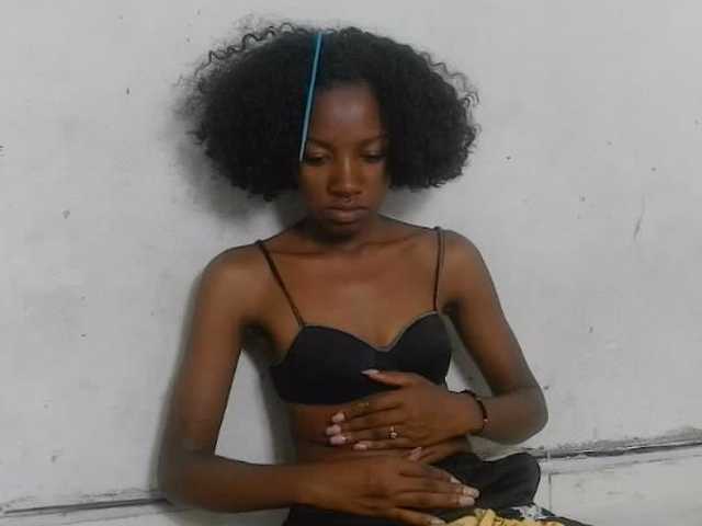 Claudiaah live cam on BongaCams