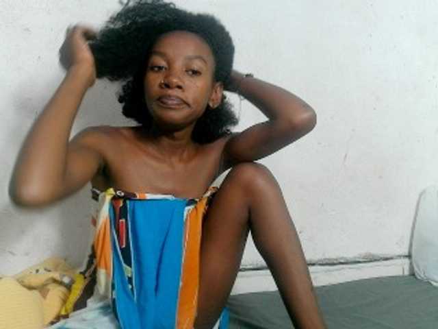 Claudiaah live cam on BongaCams