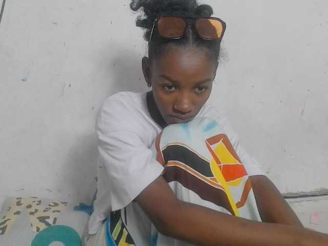 Claudiaah live cam on BongaCams