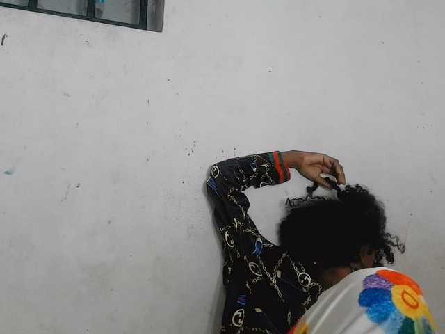 Claudiaah live cam on BongaCams