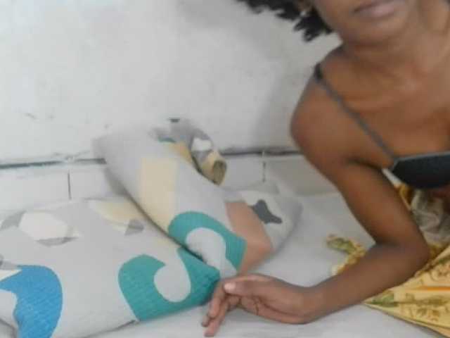 Claudiaah live cam on BongaCams