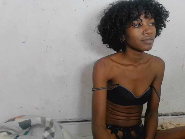 Claudiaah live cam on BongaCams