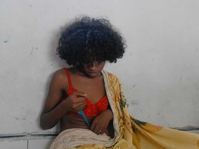 Claudiaah live cam on BongaCams