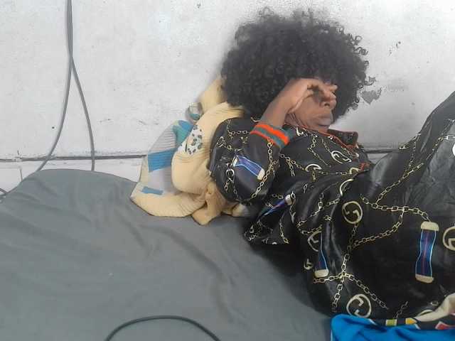 Claudiaah live cam on BongaCams