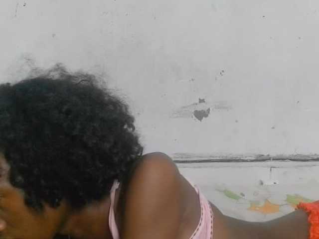 Claudiaah live cam on BongaCams