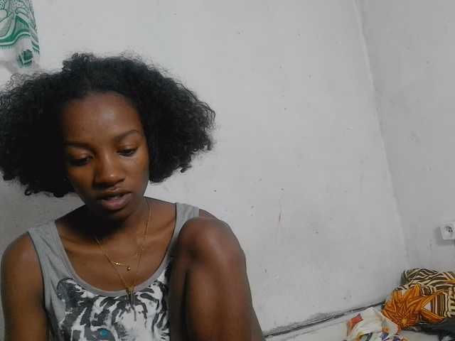 Claudiaah live cam on BongaCams