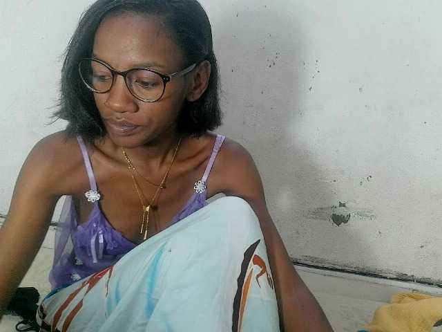 Claudiaah live cam on BongaCams