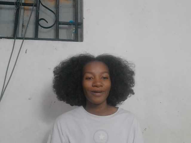 Claudiaah live cam on BongaCams