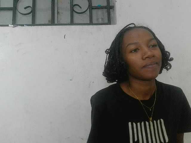 Claudiaah live cam