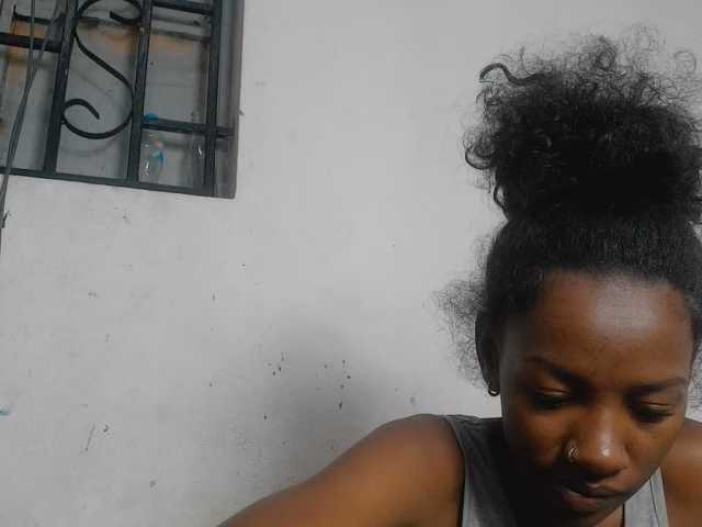 Claudiaah live cam on BongaCams