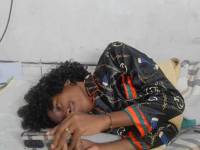 Claudiaah live cam on BongaCams