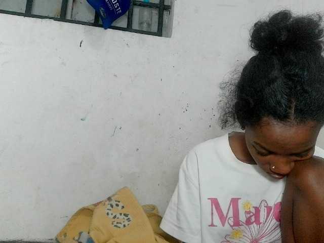 Claudiaah live cam on BongaCams