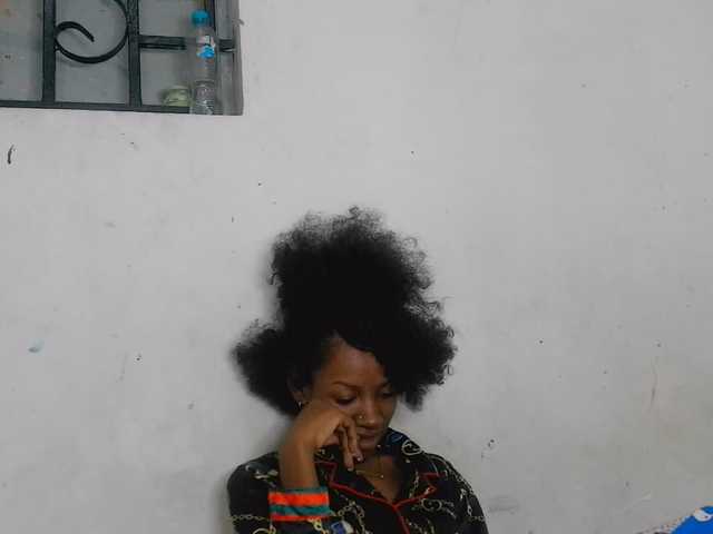 Claudiaah live cam preview
