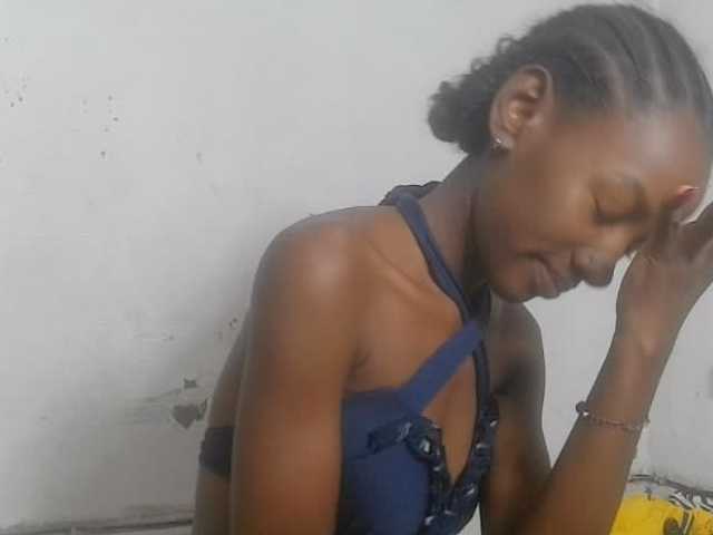 Claudiaah live cam on BongaCams
