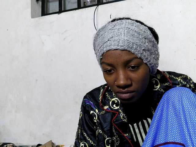 le modèle Claudiaah est en webcam porno dans un show sur le site bongacams, il possède les tags suivants: Ebony,Brunette,Trimmed