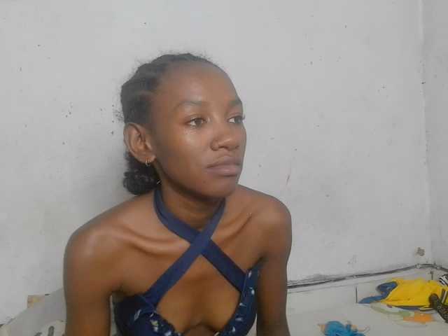 Claudiaah live cam on BongaCams