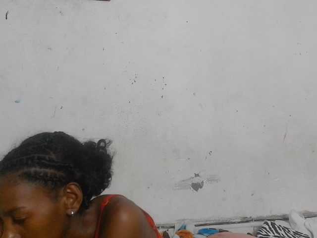 Claudiaah live cam on BongaCams