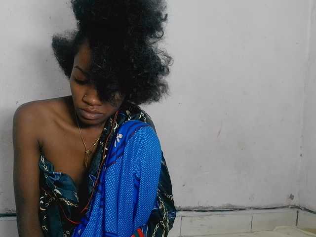 Claudiaah live cam on BongaCams