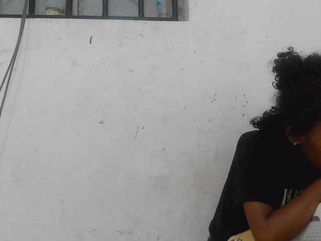 Claudiaah live cam on BongaCams