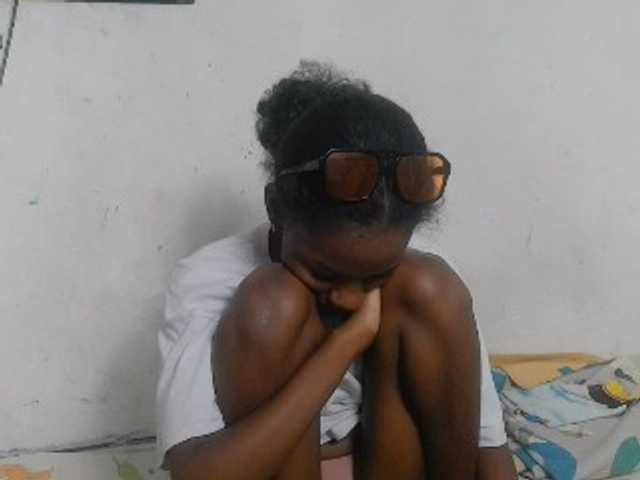 Claudiaah live cam on BongaCams